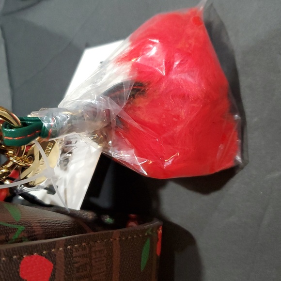 Steve Madden brown plaid checkered cherry print bryder crossbody bag and charm - Picture 3 of 13